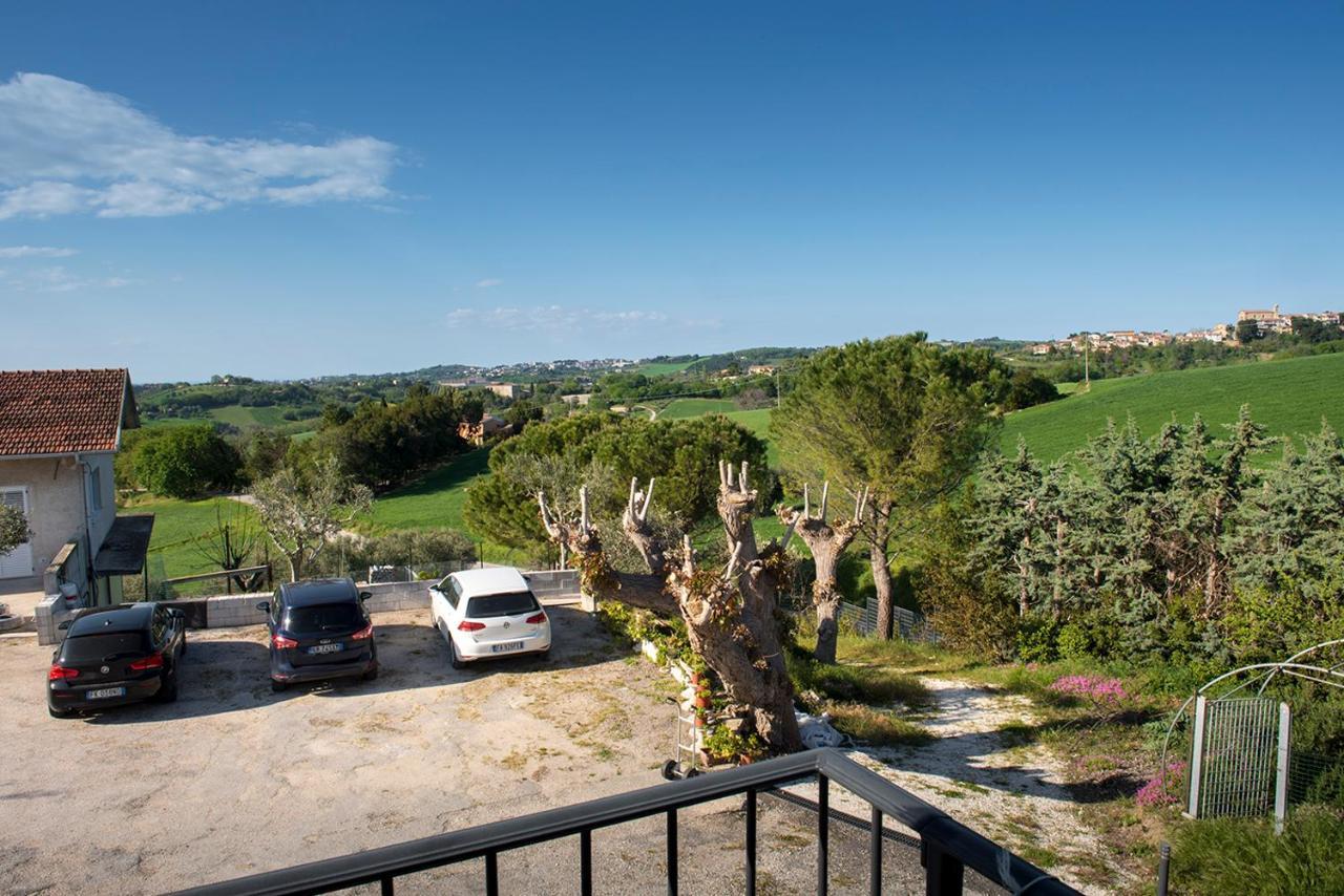A11 - Varano, Delizioso Trilocale Con Giardino Анкона Екстер'єр фото