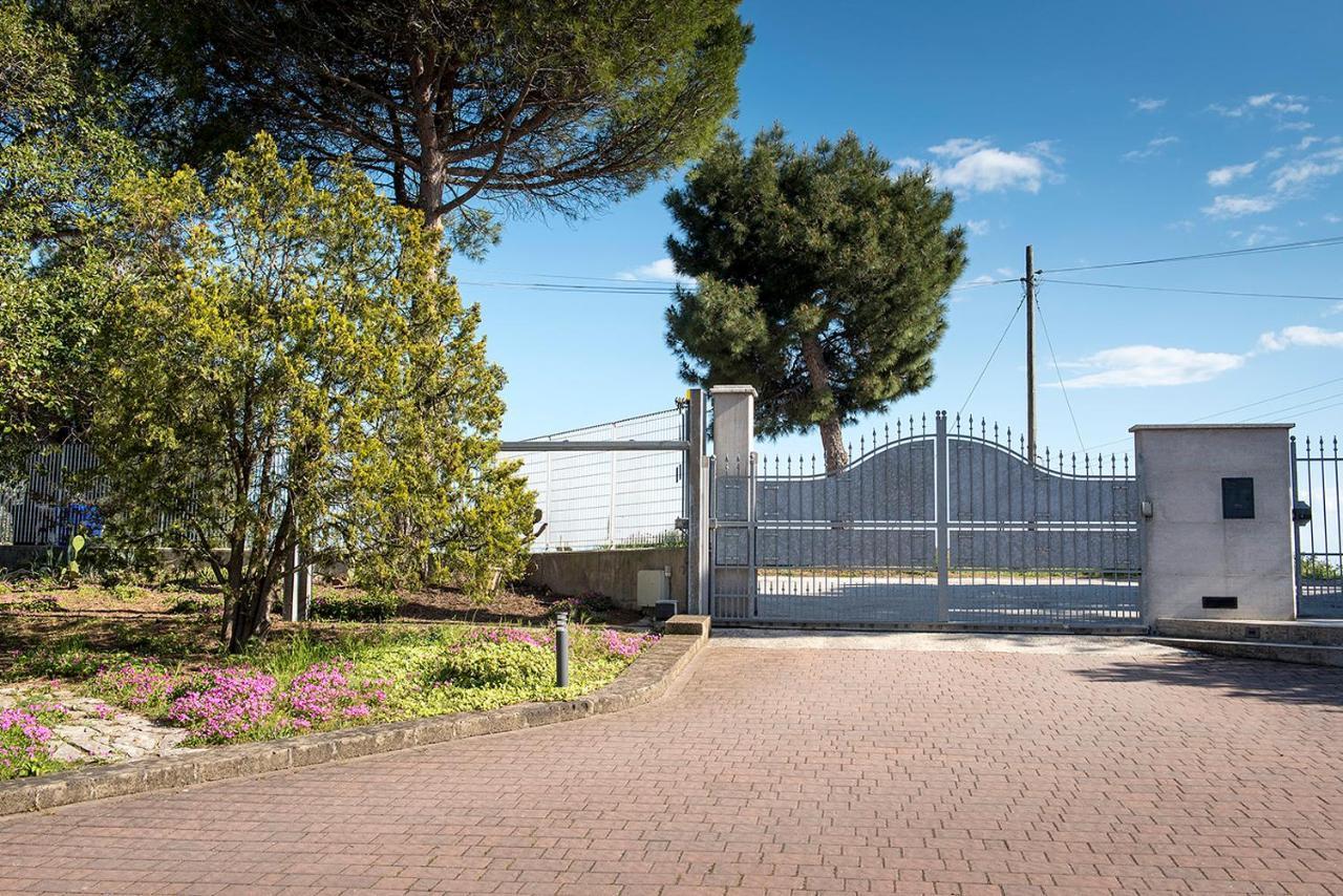 A11 - Varano, Delizioso Trilocale Con Giardino Анкона Екстер'єр фото